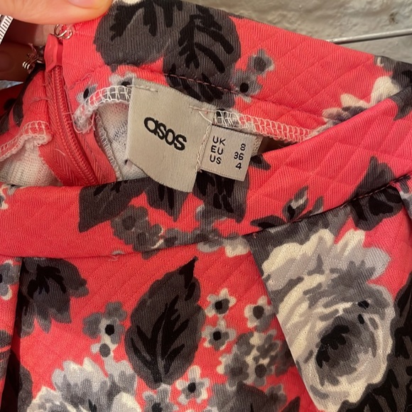 ASOS Quilted Floral Midi Skirt $108 sz 4 - Picture 5 of 6